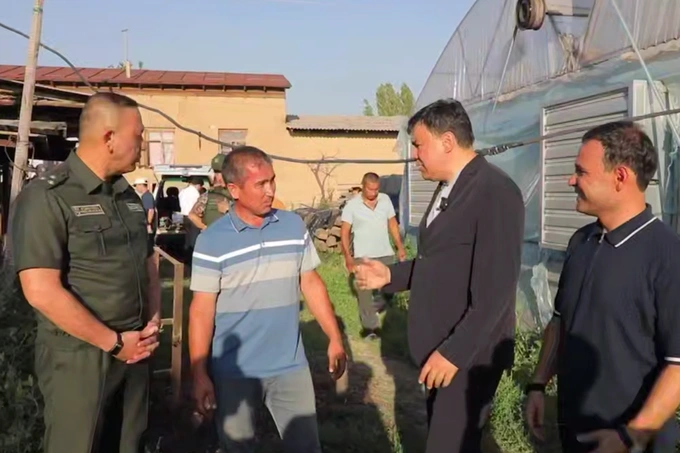 Тошкент вилоятида иссиқхоналарни бузиш ва уларни иситиш тизимидан узиш бошланди