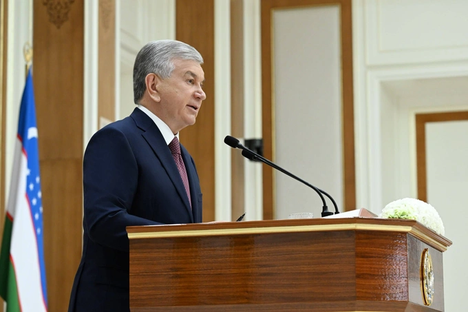 «Инфляция — кам таъминланган оилага қўшимча солиқ». Президент ҳокимларни танқид қилди