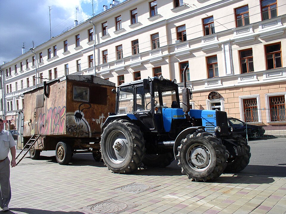 Traktor MTZ-82.1 (Belarus)