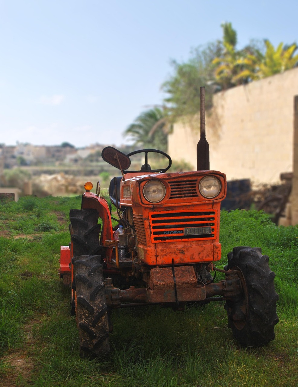 Mini traktor (Dongfeng 244)